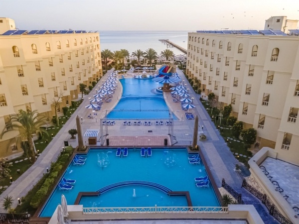 Amc Royal Hotel & Spa *****