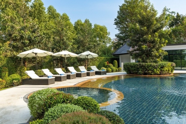 Manhattan Pattaya Hotel - 7 éjszakás