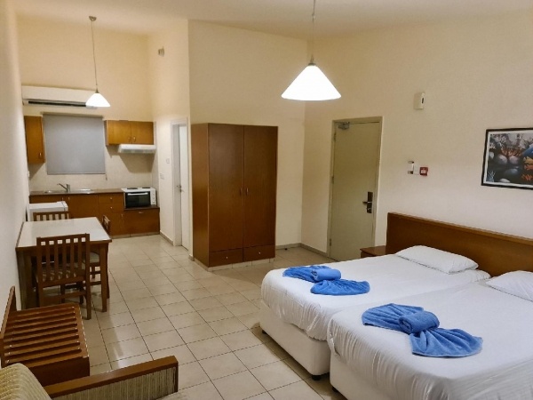 Nissiana Hotel & Bungalows ***
