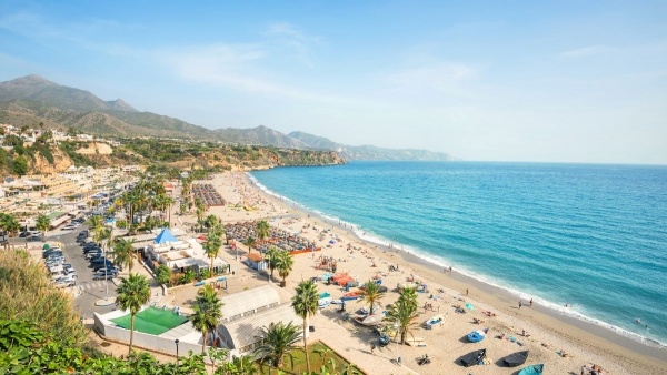 ANDALÚZIA, ÜDÜLÉSSEL COSTA DEL SOL TENGERPARTJÁN ***
