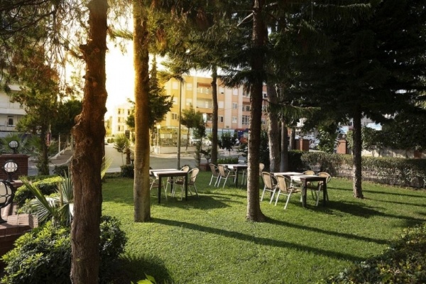 Dinc Hotel Lara ***, Törökország