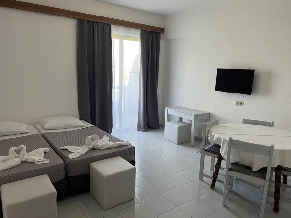 Smart Accommodation ***, Görögország