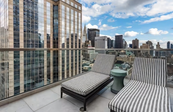 The Draper New York, Tapestry Collection by Hilton