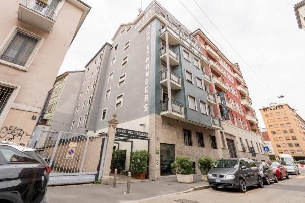 HOTEL DES ETRANGERS