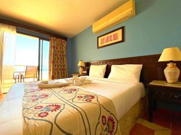 ONATTI BEACH RESORT ****