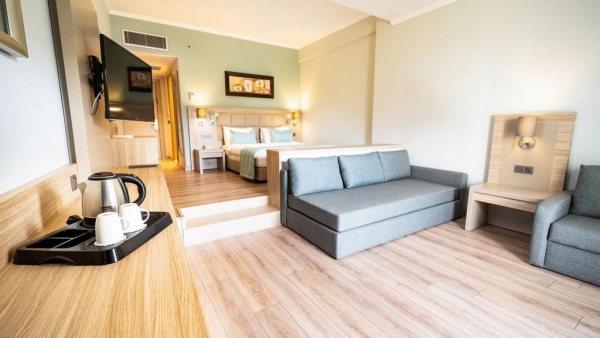 Aqua Fantasy Aquapark Hotel & Spa *****