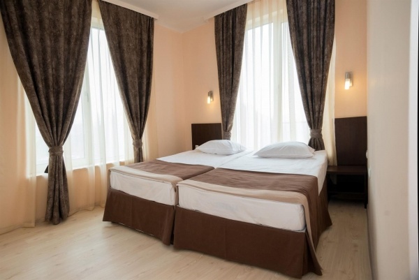 Rome Palace Deluxe ****