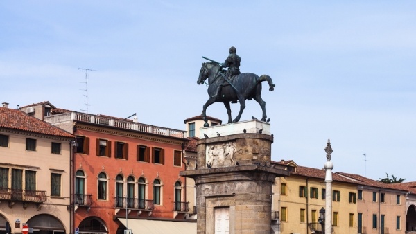 VELENCE - PADOVA - TREVISO - OLASZORSZÁG UTAZÁS BUSSZAL