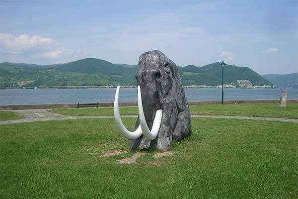 Hajóval a Vaskapuhoz
