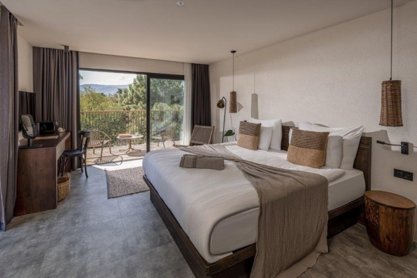 Balmy Beach Resort Hotel 18+ ****- UAI, repülővel