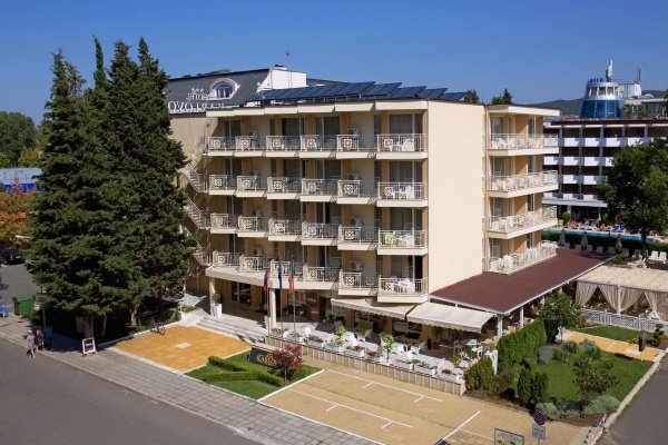 Karlovo ***