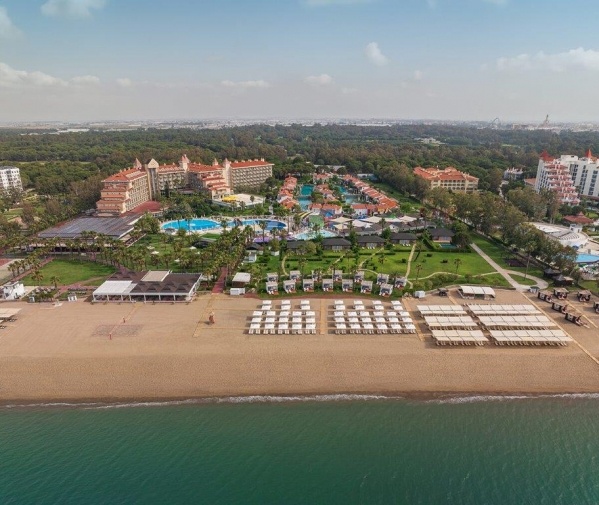 IC Hotels Santai*****-UAI, repülővel