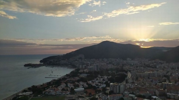 Montenegró - a hegyek és a tenger vonzásában