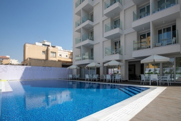 Best Western Plus Larco Hotel - 11 éjszakás