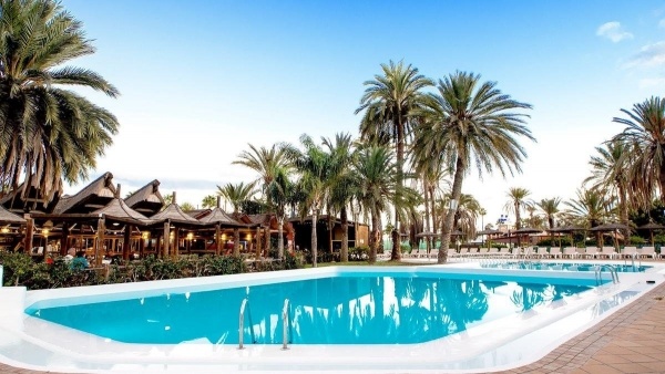 Hl Miraflor Suites