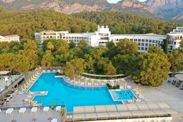 Perre La Mer Hotel *****