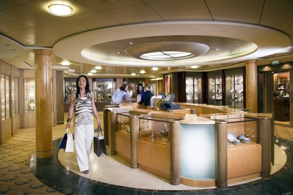DÉLI KARIB-SZIGETEK FELFEDEZÉSE, Celebrity Constellation