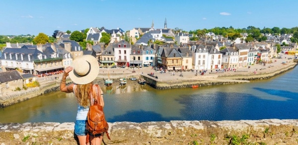 NORMANDIA - BRETAGNE & LOIRE-VÖLGYE (BUSSZAL)