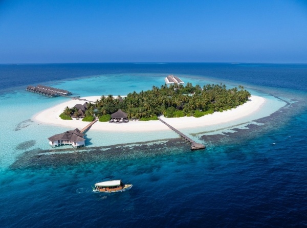 Angaga Island Resort and Spa - 5 éjszakás