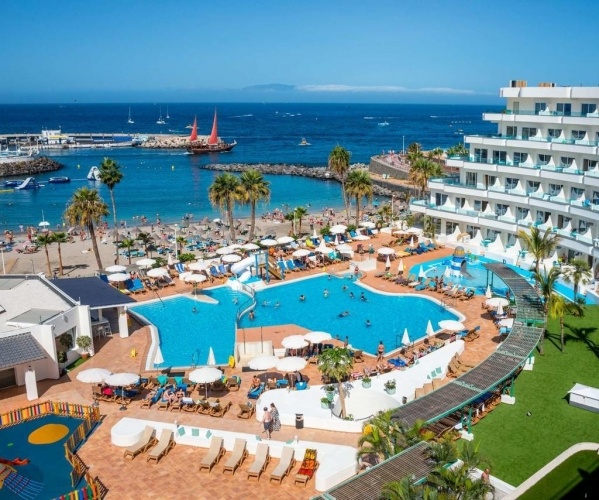 HOVIMA LA PINTA BEACHFRONT FAMILY HOTEL ****