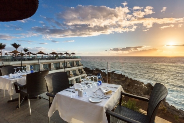 BARCELO SANTIAGO - ADULTS ONLY ****