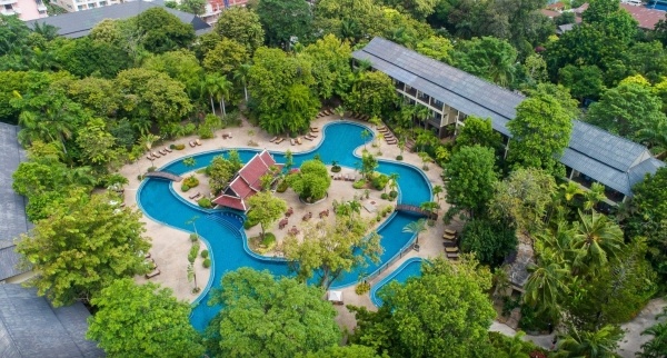 Century Park + The Green Park Resort Pattaya