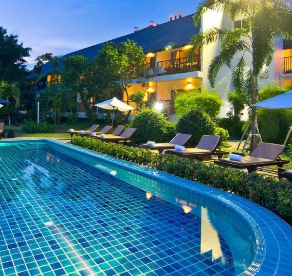 Century Park + Sunshine Garden Resort Pattaya