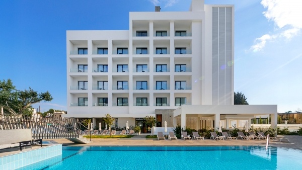 Anemi Hotel & Suites