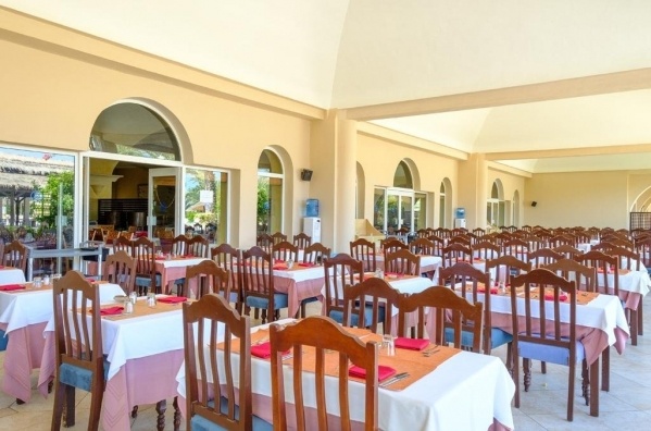 ZITA BEACH RESORT ****
