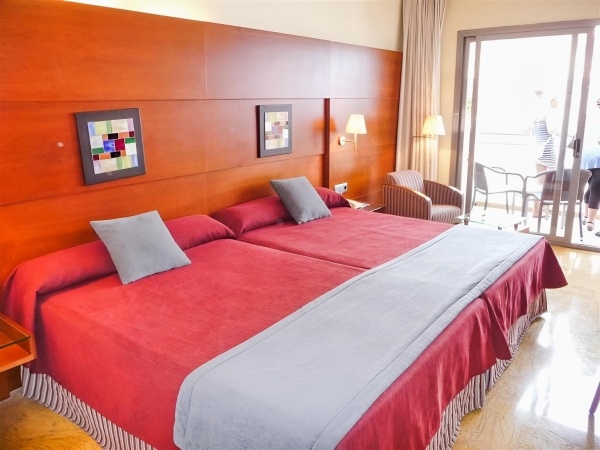 PROTUR ROQUETAS & SPA *****